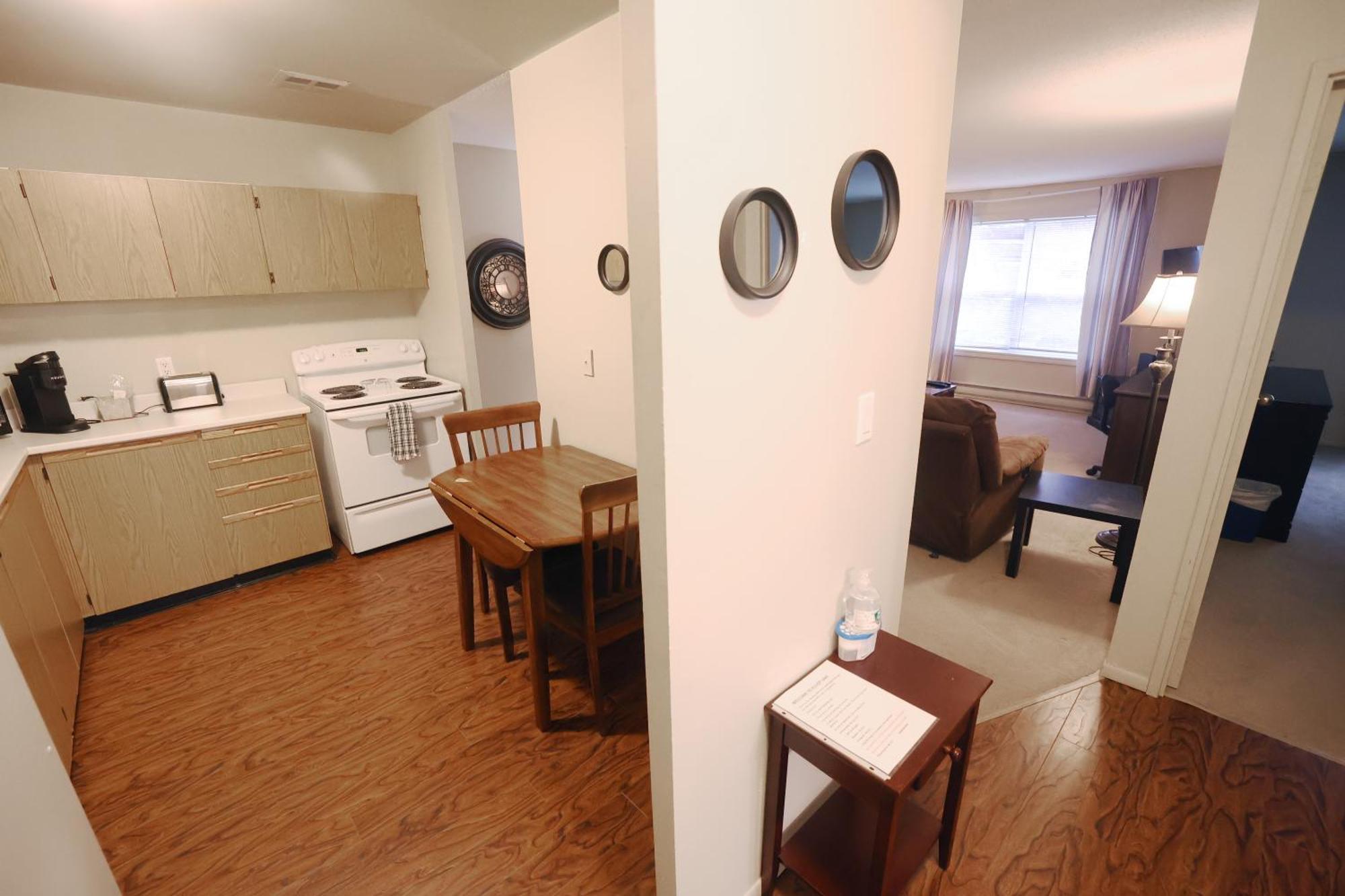 Apartament Paris Plaza Elliot Lake Zewnętrze zdjęcie