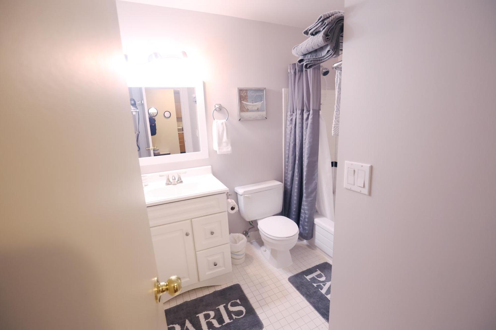 Apartament Paris Plaza Elliot Lake Zewnętrze zdjęcie