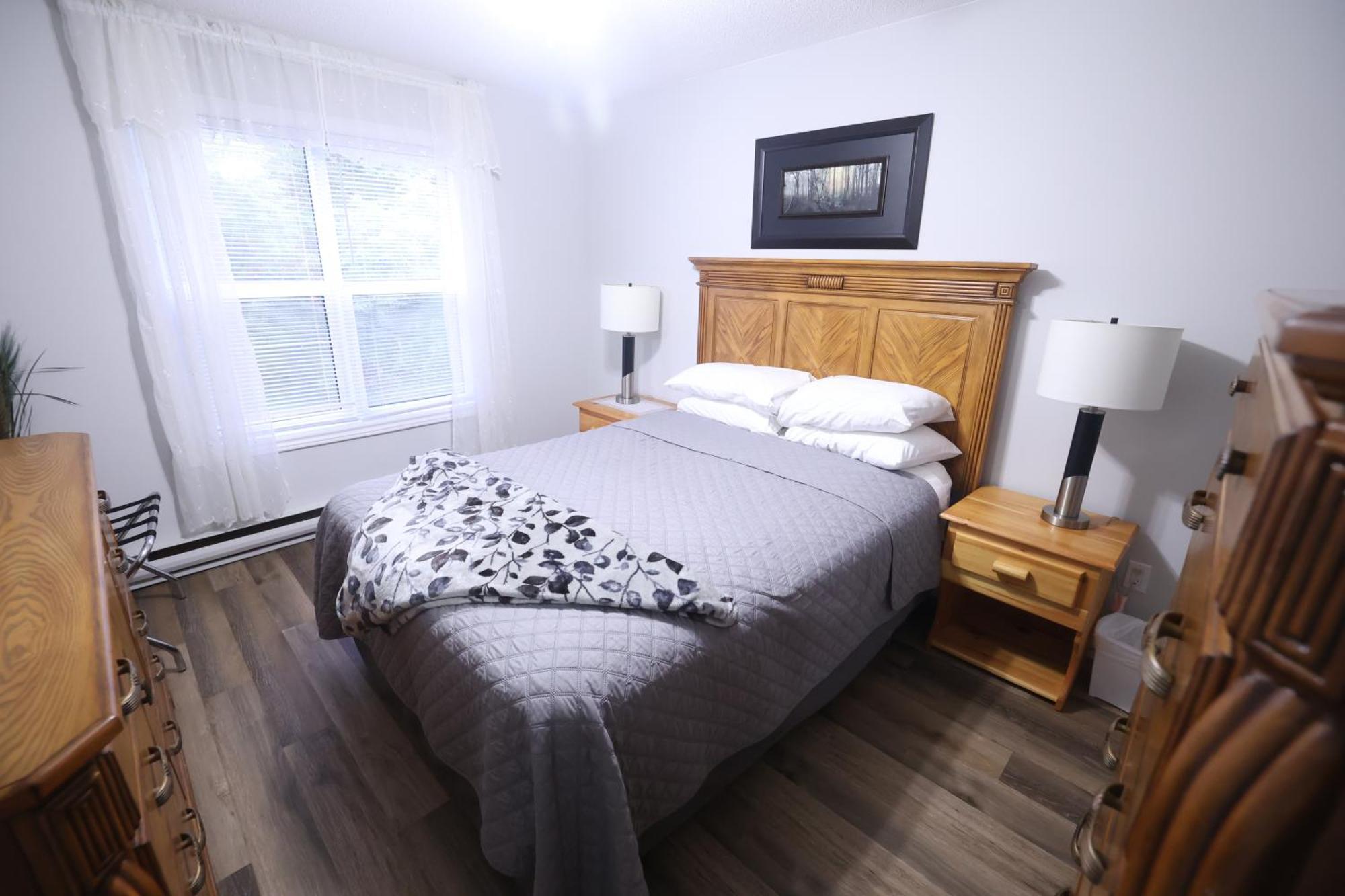 Apartament Paris Plaza Elliot Lake Zewnętrze zdjęcie