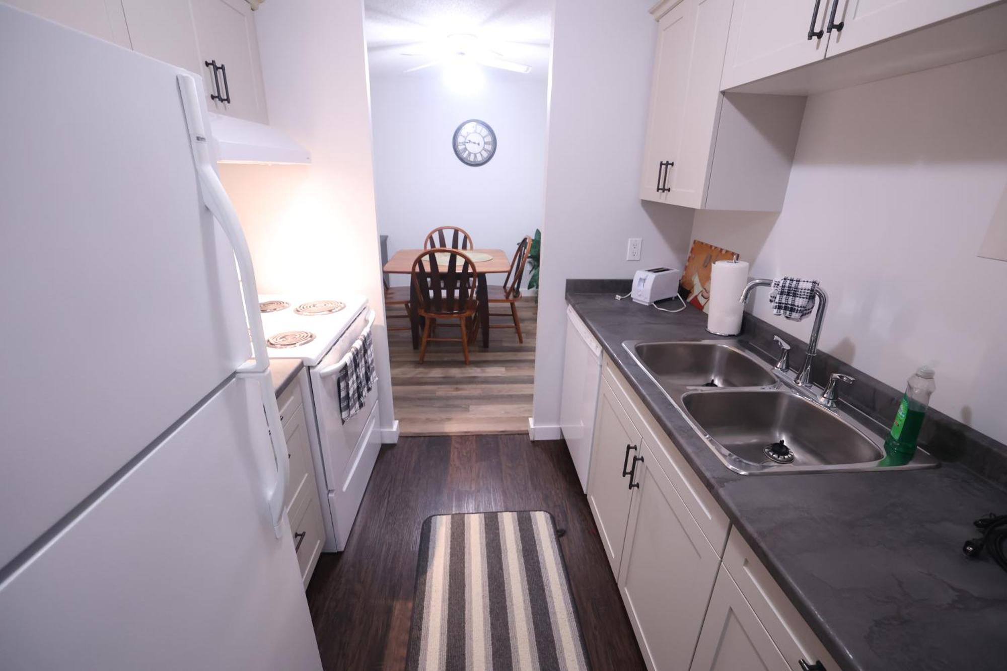 Apartament Paris Plaza Elliot Lake Zewnętrze zdjęcie
