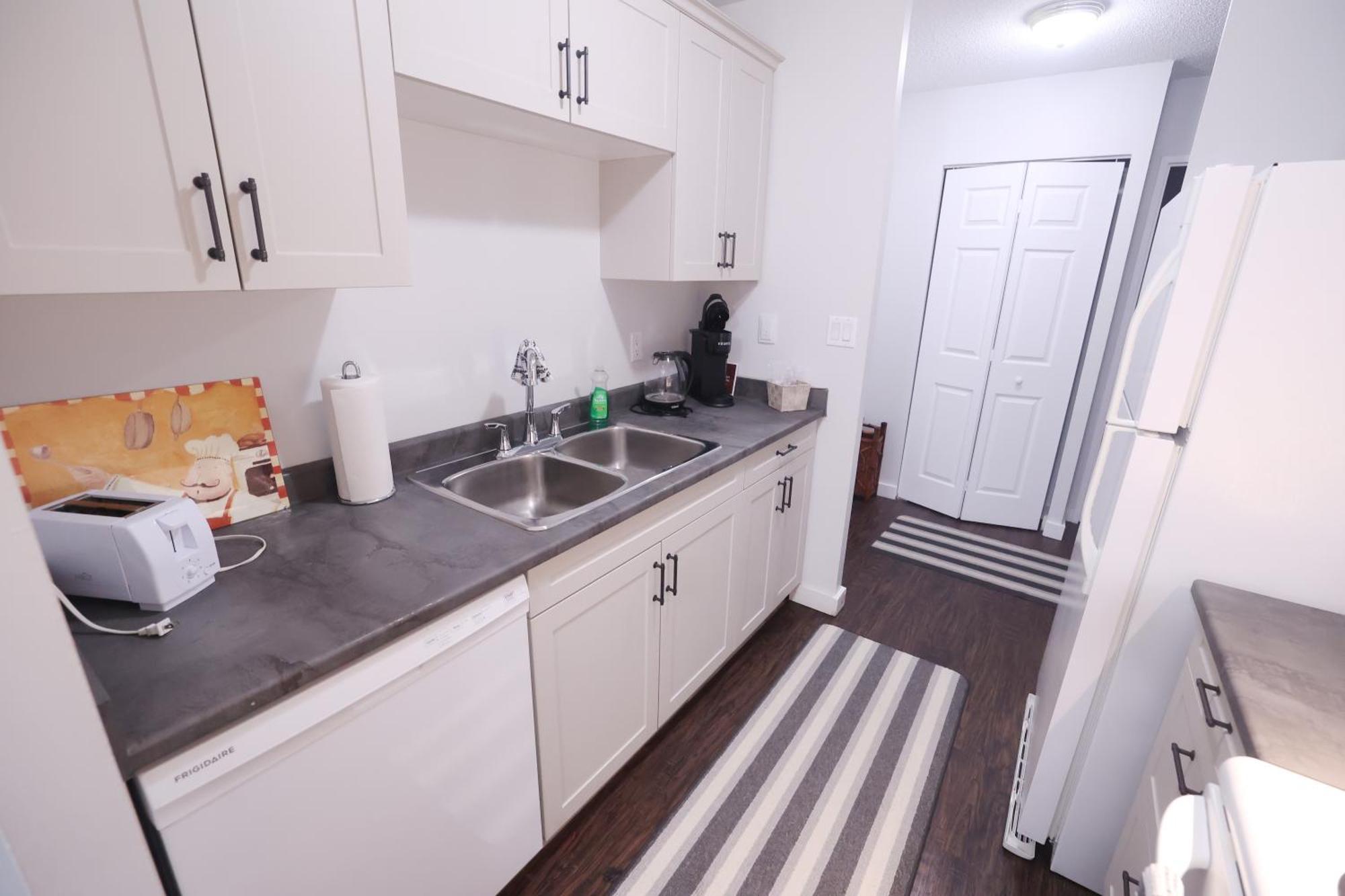 Apartament Paris Plaza Elliot Lake Zewnętrze zdjęcie